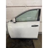 Двері в зборі передні ліві з дзеркалом Nissan Rogue 2017-2022 білий 801016FL0A