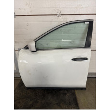 Дверь в сборе передняя левая с зеркалом Nissan Rogue 2017-2022  белый 801016FL0A